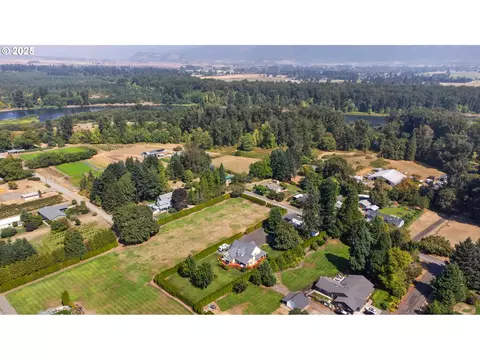 View/Area - 2011 River Loop 1, Eugene, OR 97404 photo 2 of 2