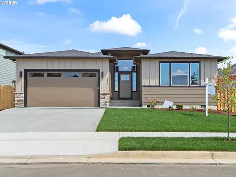 2027 E Otter Loop #68, La Center, WA 98629