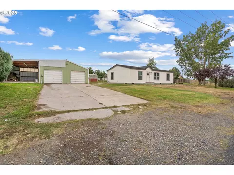 32390 E Punkin Center Rd, Hermiston, OR 97838