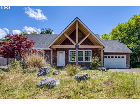 1430 N Cedar Creek Cir, Rockaway Beach, OR 97136