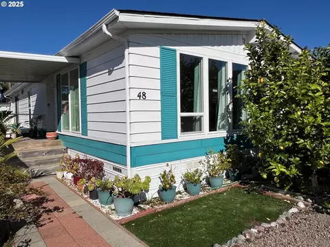 15505 Oceanview Dr #48, Brookings, OR 97415