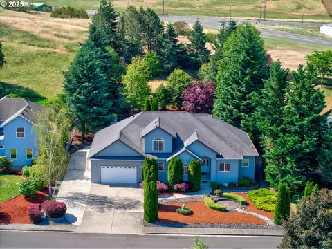 175 Palomino Ave, Roseburg, OR 97471
