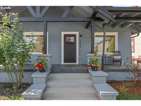 2245 SE 47th Ave, Portland, OR 97215