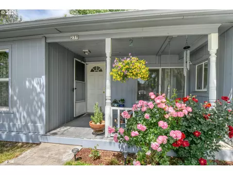 Exterior - 237 SW 2nd St, Pilot Rock, OR 97868 photo 3 of 12