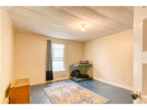 Bedroom - 237 SW 2nd St, Pilot Rock, OR 97868 photo 1 of 3