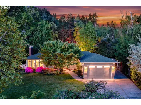 16965 Chapiin Way, Lake Oswego, OR 97034