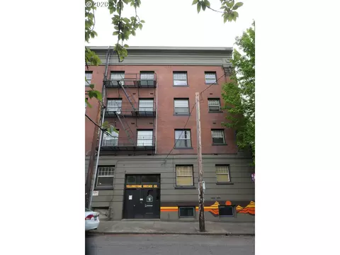 2109 NW Irving St #405, Portland, OR 97210