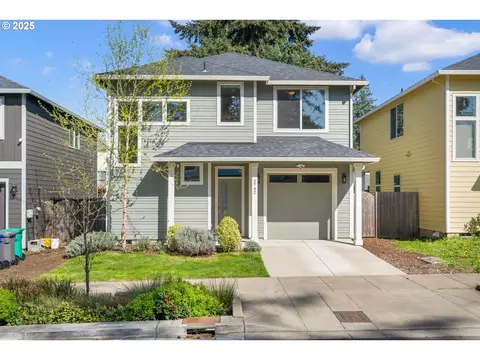 5742 SE 134th Pl, Portland, OR 97236