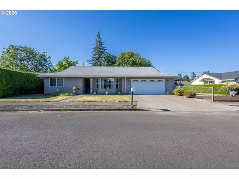 17036 SE Salmon St, Portland, OR 97233