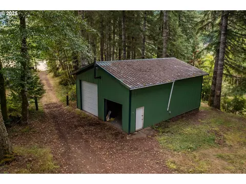 86549 Sweet Crk, Mapleton, OR 97453