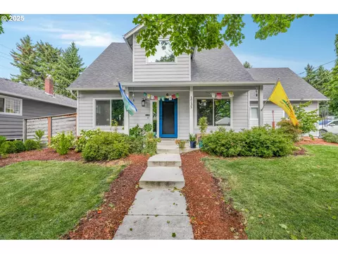 1735 D St NE, Salem, OR 97301