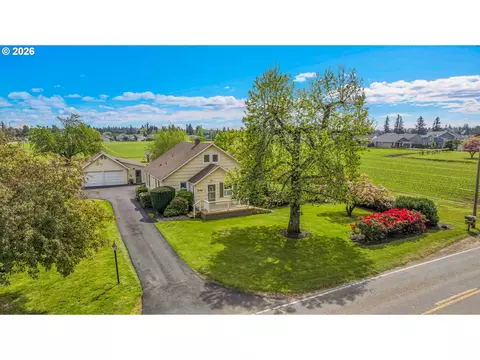2146 N Holly St, Canby, OR 97013