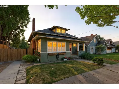 2013 SE 54th Ave, Portland, OR 97215