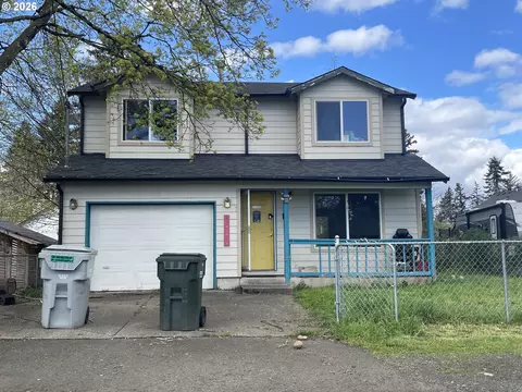 8321 SE Gray St, Happy Valley, OR 97086