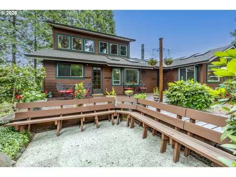 Exterior - 88313 Millican Rd, Springfield, OR 97478 photo 11 of 17