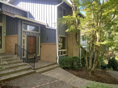 90 Wheatherstone Pl, Lake Oswego, OR 97035