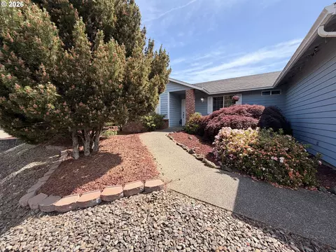 Exterior - 2273 Eagle Loop, Sutherlin, OR 97479 photo 12 of 12
