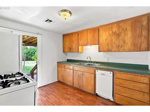 Kitchen - 2685 E St, Springfield, OR 97477 photo 3 of 3