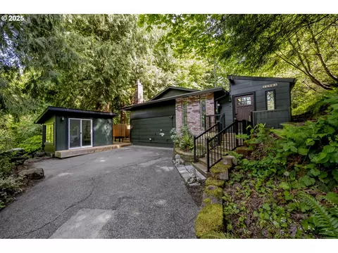 12004 SE Henderson Dr, Portland, OR 97266