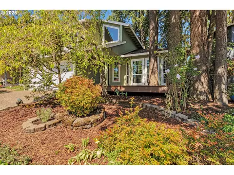 7961 SW Churchill Way, Tigard, OR 97224