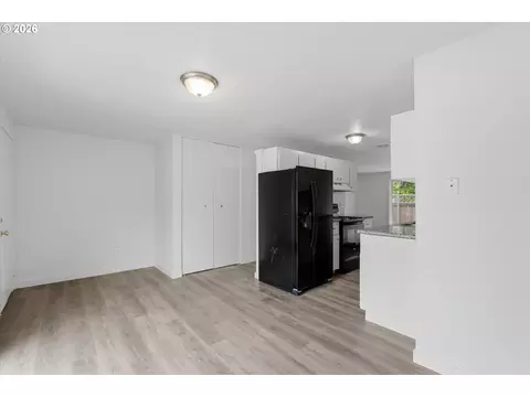 Other - 1825 NE Roberts Ave, Gresham, OR 97030 photo 5 of 10