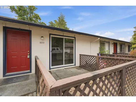Exterior - 1825 NE Roberts Ave, Gresham, OR 97030 photo 1 of 6