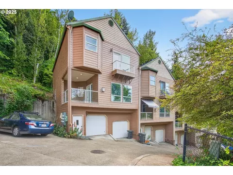 2631 NE Rocky Butte Rd, Portland, OR 97220
