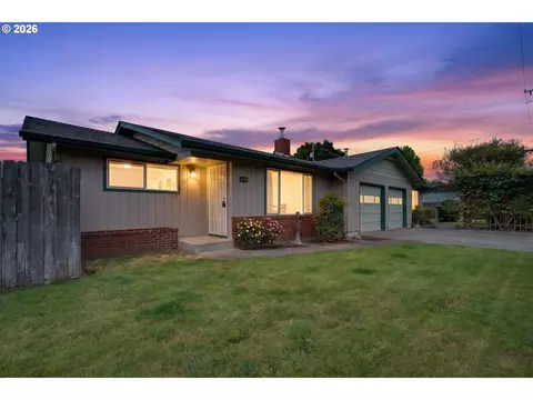447 Maxwell Rd, Eugene, OR 97404