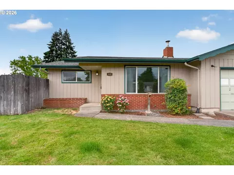 Exterior - 447 Maxwell Rd, Eugene, OR 97404 photo 2 of 9