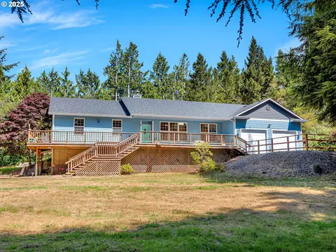 35111 Helligso Ln, Astoria, OR 97103