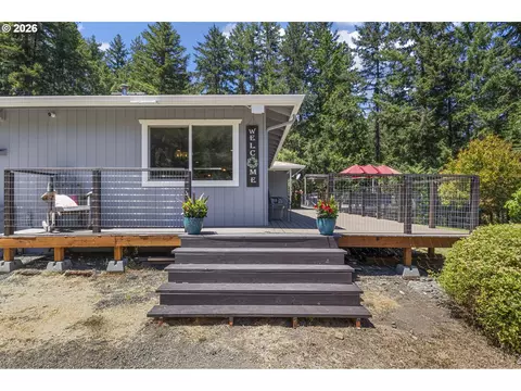 Exterior - 371 Standley Rd, Glide, OR 97443 photo 2 of 18