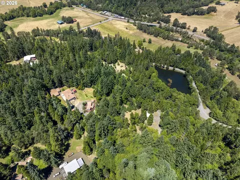 View/Area - 371 Standley Rd, Glide, OR 97443 photo 1 of 2