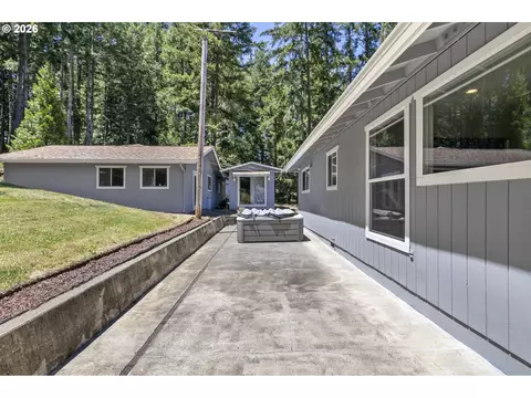 Exterior - 371 Standley Rd, Glide, OR 97443 photo 9 of 18