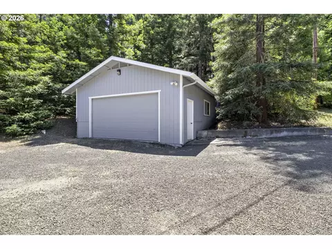 Exterior - 371 Standley Rd, Glide, OR 97443 photo 16 of 18