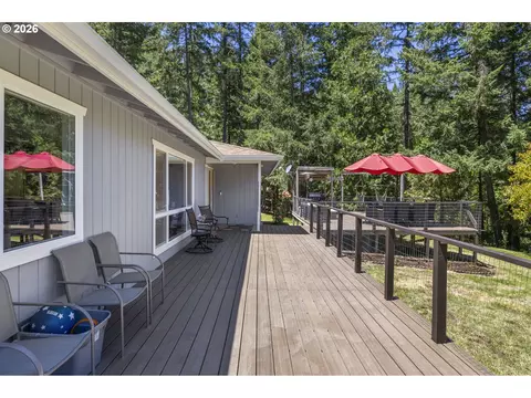 Exterior - 371 Standley Rd, Glide, OR 97443 photo 3 of 18