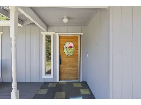 Exterior - 371 Standley Rd, Glide, OR 97443 photo 6 of 18