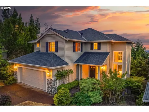 9119 SE Highgate Dr, Happy Valley, OR 97086