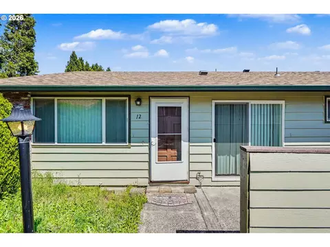 777 Boone Rd #12, Salem, OR 97306