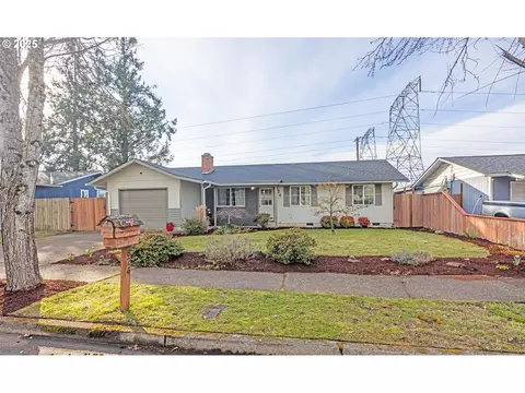824 56th St, Springfield, OR 97478