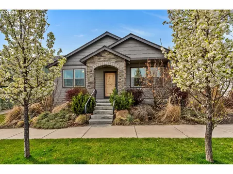 Voltera Pl, Bend, OR 97702