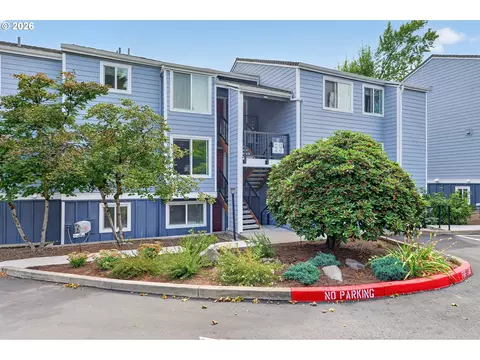 47 Eagle Crest Dr #14, Lake Oswego, OR 97035