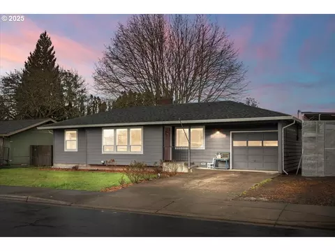 3037 22nd Pl, Forest Grove, OR 97116