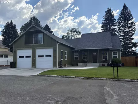 955 10th St, Baker City, OR 97814