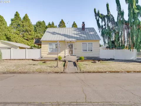 3701 I St, Vancouver, WA 98663