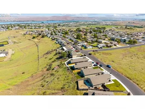 View/Area - 2768 High Desert Loop, Umatilla, OR 97882 photo 14 of 18