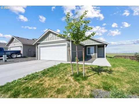 2768 High Desert Loop, Umatilla, OR 97882