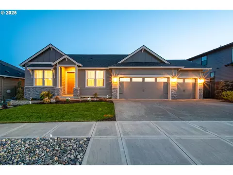 2947 S White Salmon Dr, Ridgefield, WA 98642