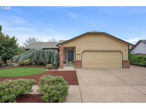 2418 Kalmia St, Eugene, OR 97404