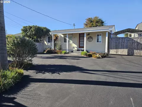 237 Wharf St, Brookings, OR 97415