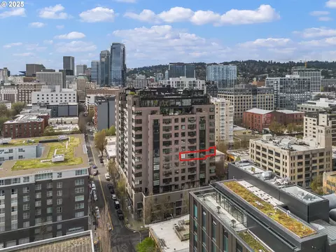 333 NW 9th Ave #815, Portland, OR 97209